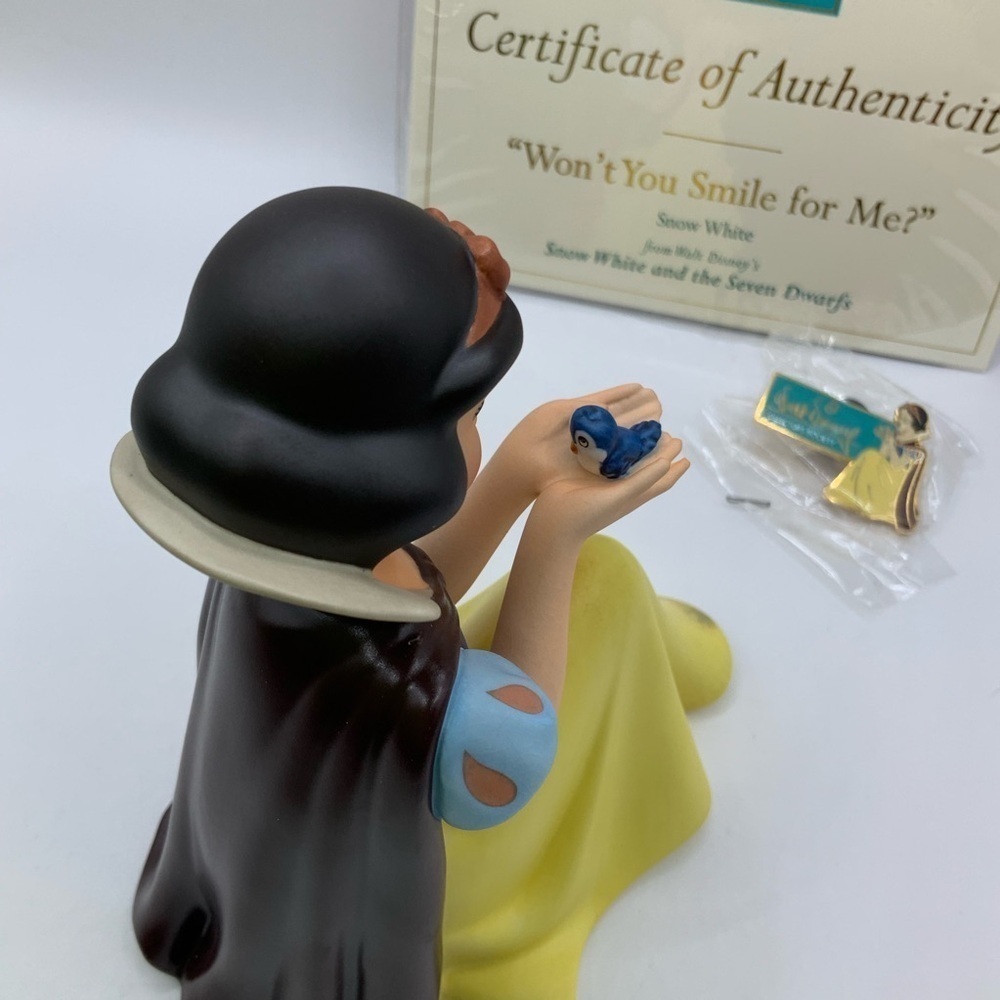 WDCC Vintage 2002 Snow White Wont you Smile For Me Figurine - Picture 5 of 7